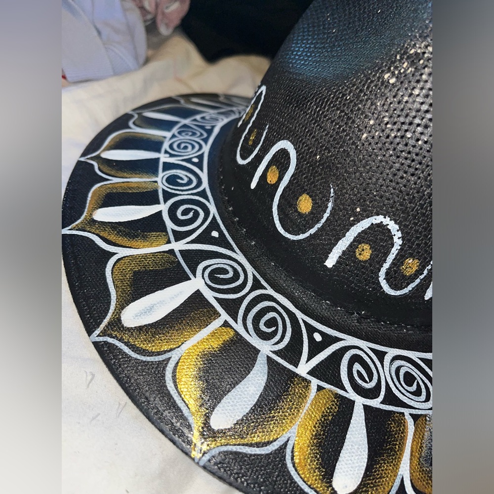 Beautiful Hand Painted Hat - Picture 4 of 7